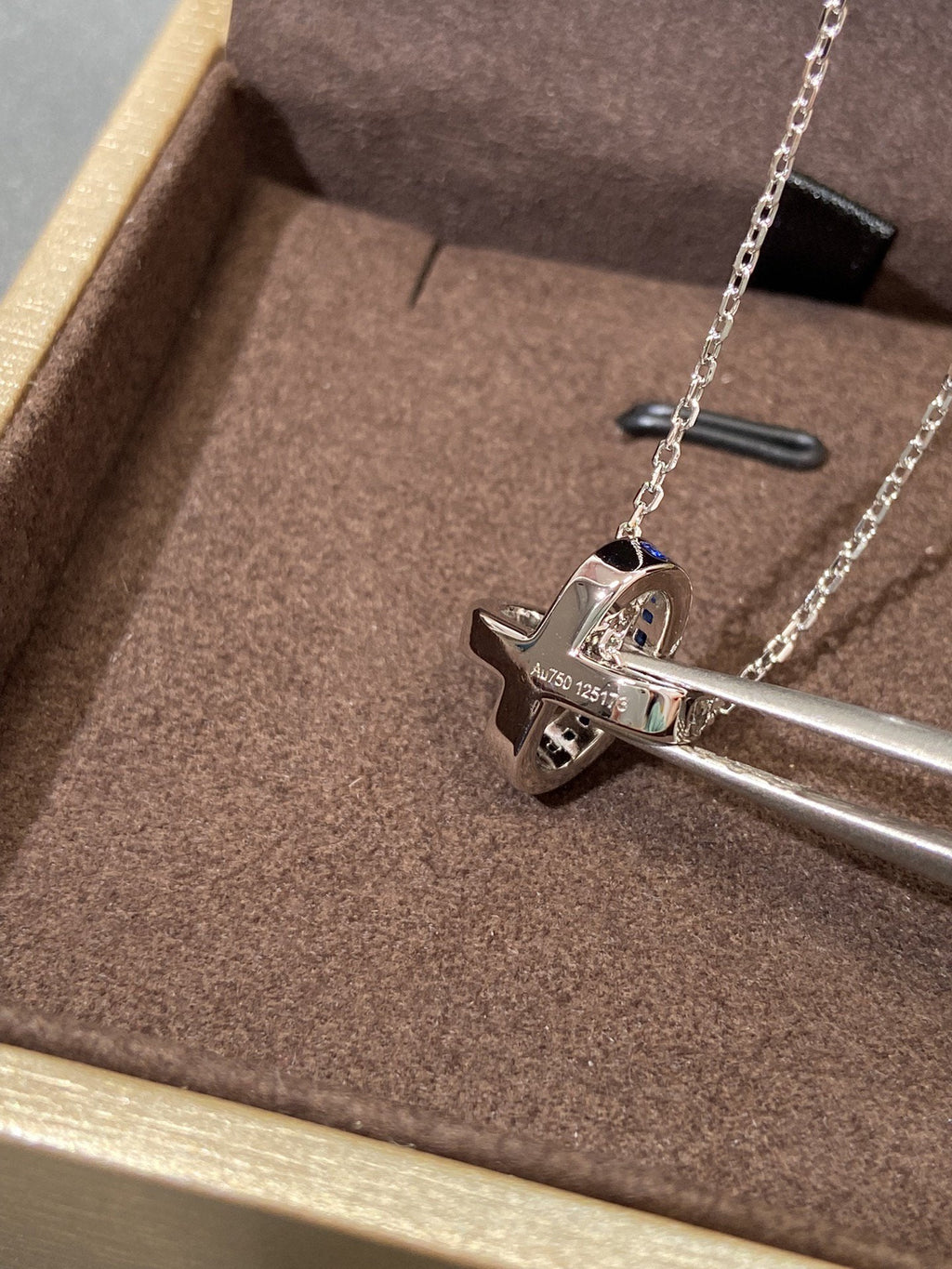 ??Loco?¡¥LIENS DIAMOND SILVER NECKLACE