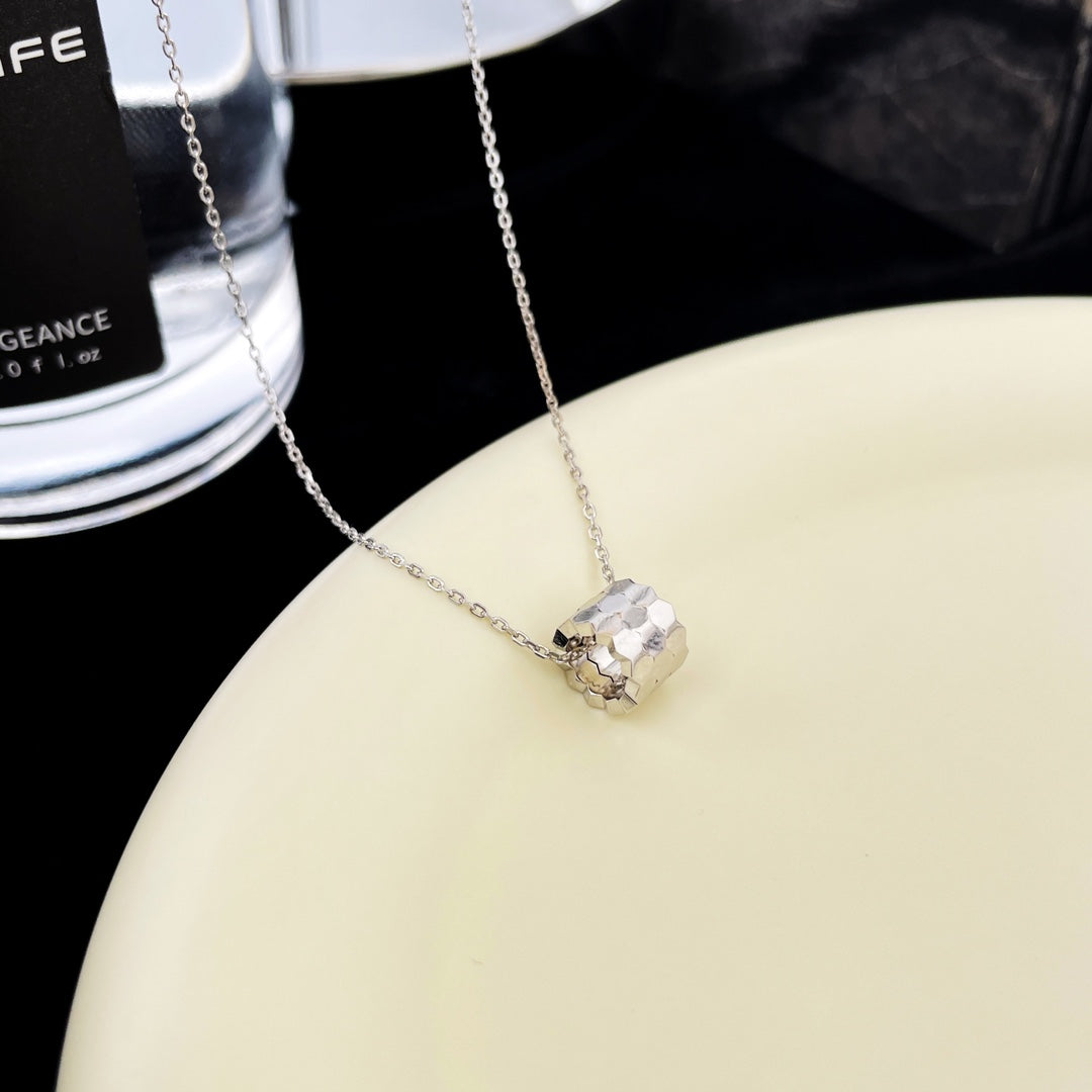 ??Loco?¡¥BEE MINI PEDANT DIAMOND NECKLACE