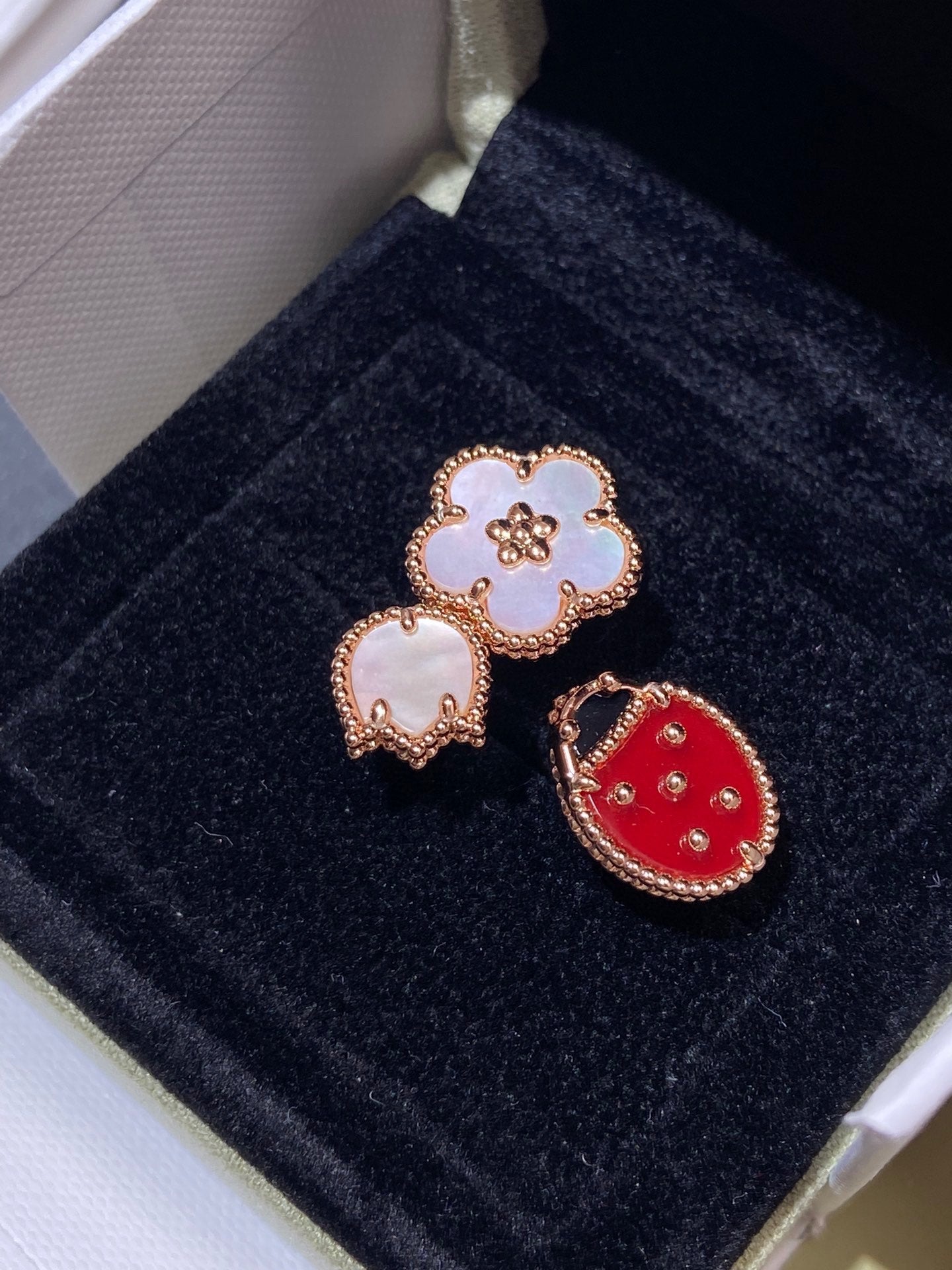 ??Loco?¡¥LUCKY 3 MOTIF ROSE GOLD RING
