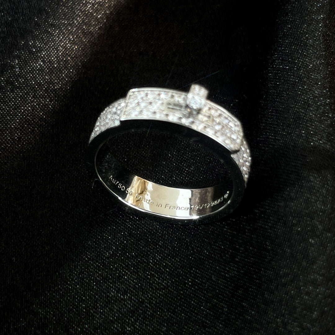 ??Loco?¡¥KELLY SILVER DIAMOND RING