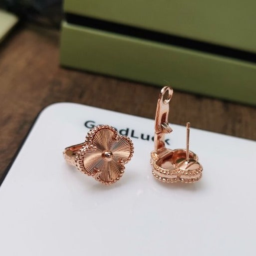 ??Loco?¡¥CLOVER MEDIUM STUD EARRINGS