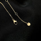 ??Loco?¡¥BEE MINI NECKLACE