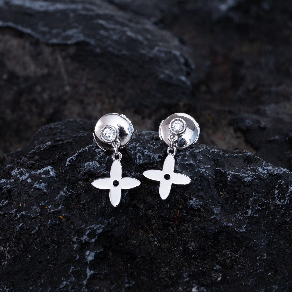 ??Loco?¡¥VIDYLLE SILVER DIAMOND MINI DROP EARRINGS