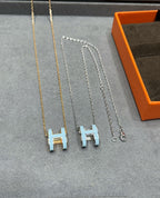 ??Loco?¡¥POP H SKY BLUE NECKLACE