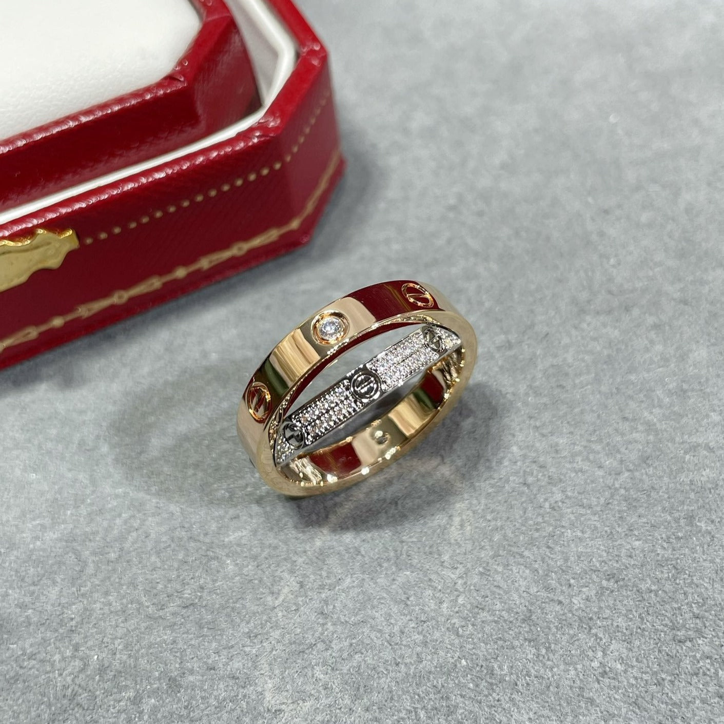 ??Loco?¡¥LOVE PINK GOLD SILVER DIAMOND DOUBLE RING