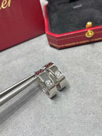 ??Loco?¡¥LOVE 5.5MM 1 DIAMOND EARRINGS