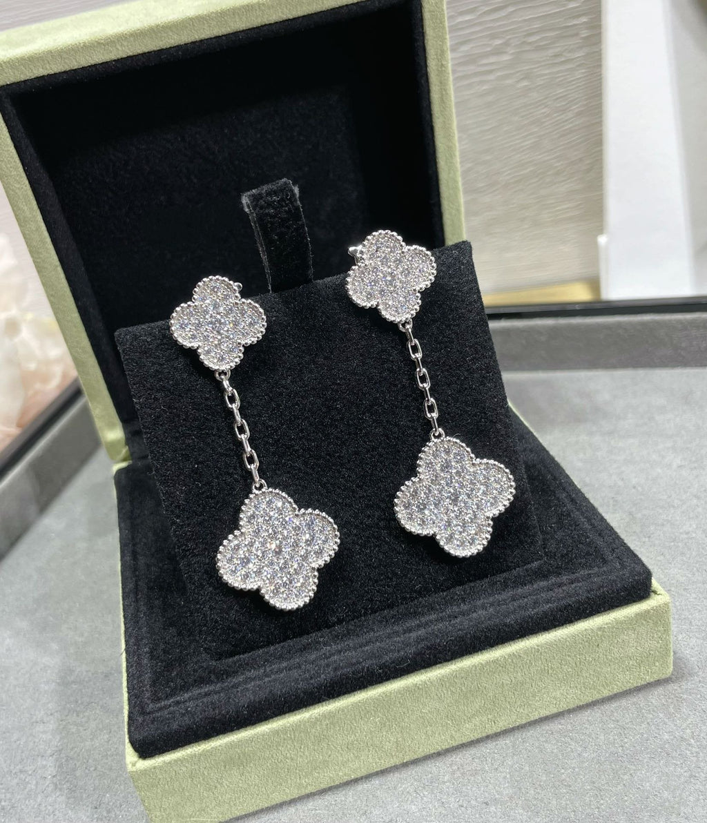 ??Loco?¡¥CLOVER 2 MOTIFS DIAMOND PAVED SILVER EARRINGS
