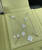 ??Loco?¡¥CLOVER 6 MOTIF DIAMOND PAVED NECKLACE