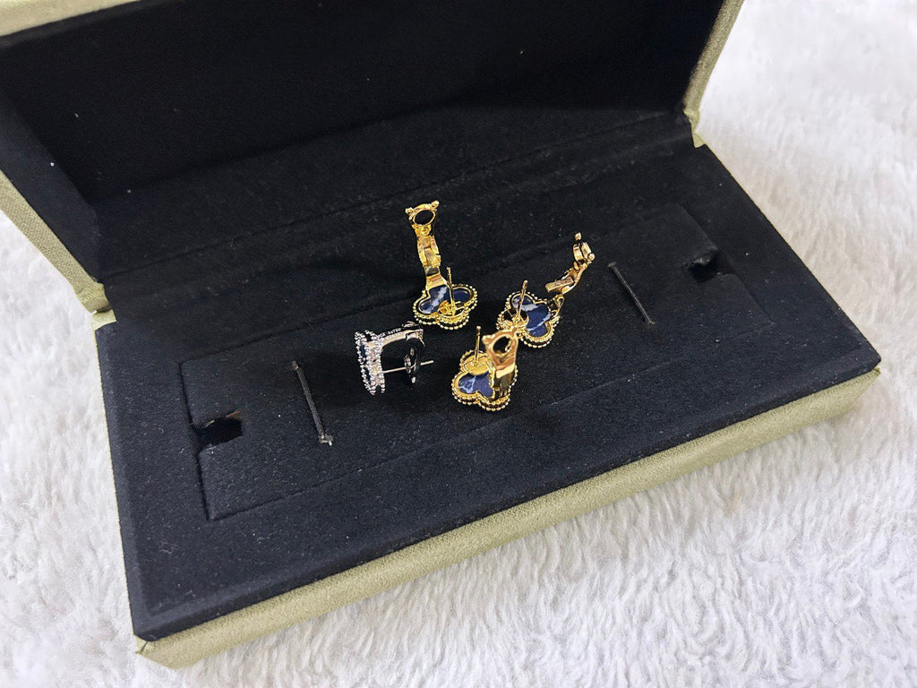 ??Loco?¡¥CLOVER PIETERSITE MEDIUM STUD EARRINGS