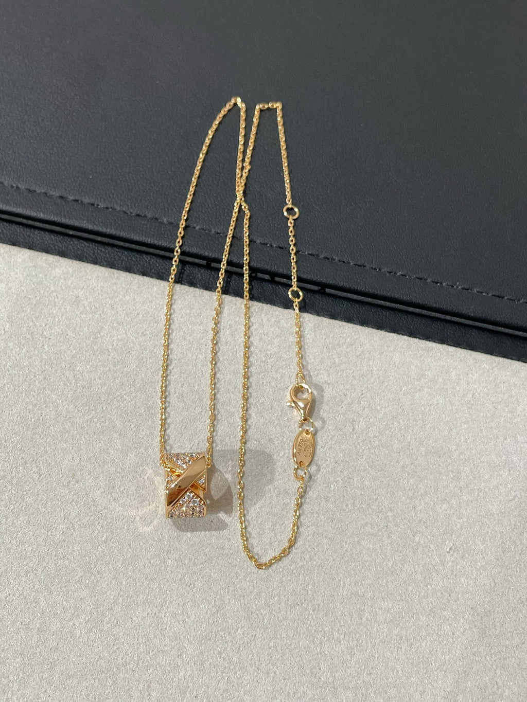 ??Loco?¡¥LIENS EVIDENCE DIAMOND PAVED NECKLACE