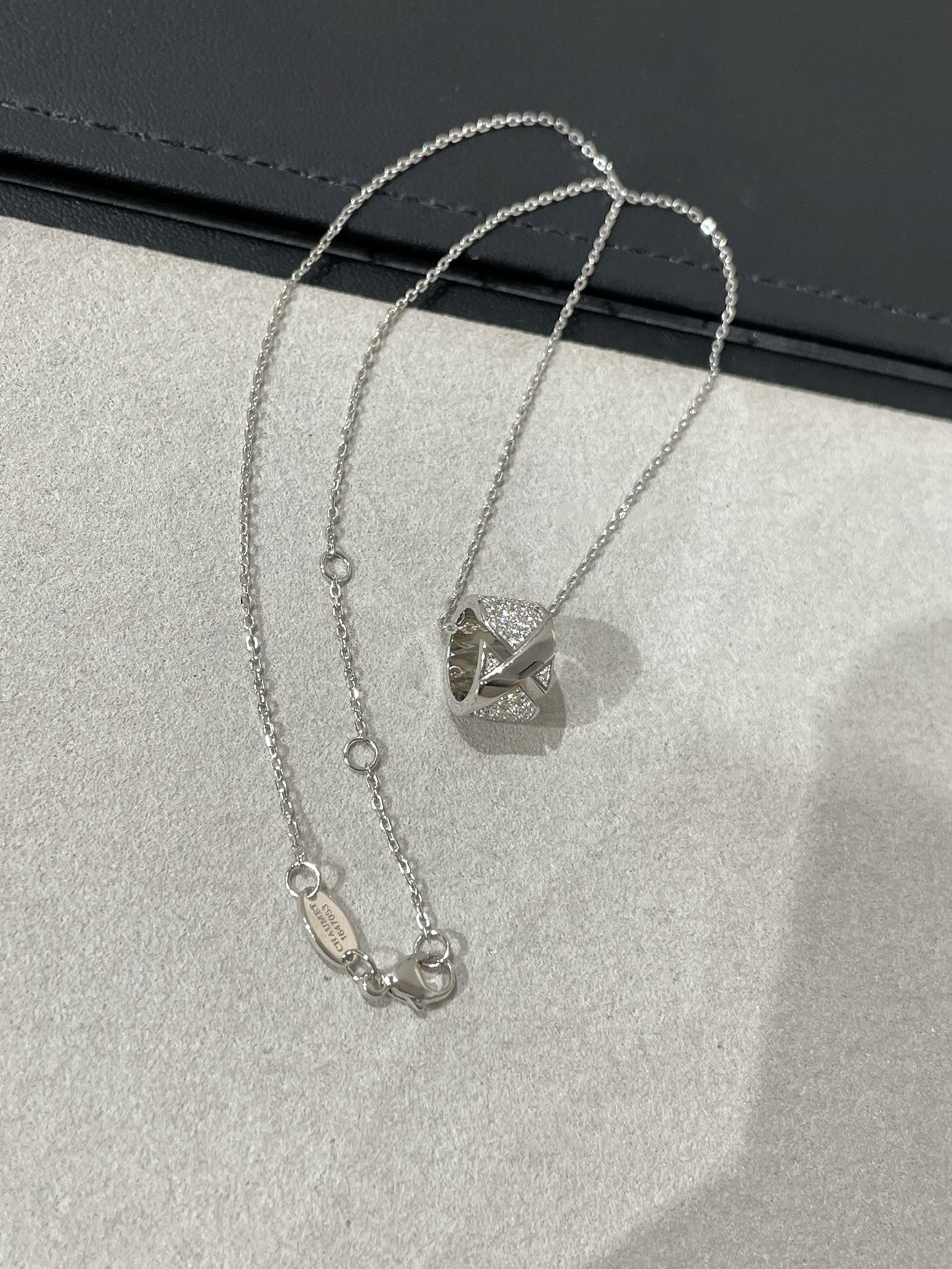 ??Loco?¡¥LIENS EVIDENCE DIAMOND PAVED NECKLACE