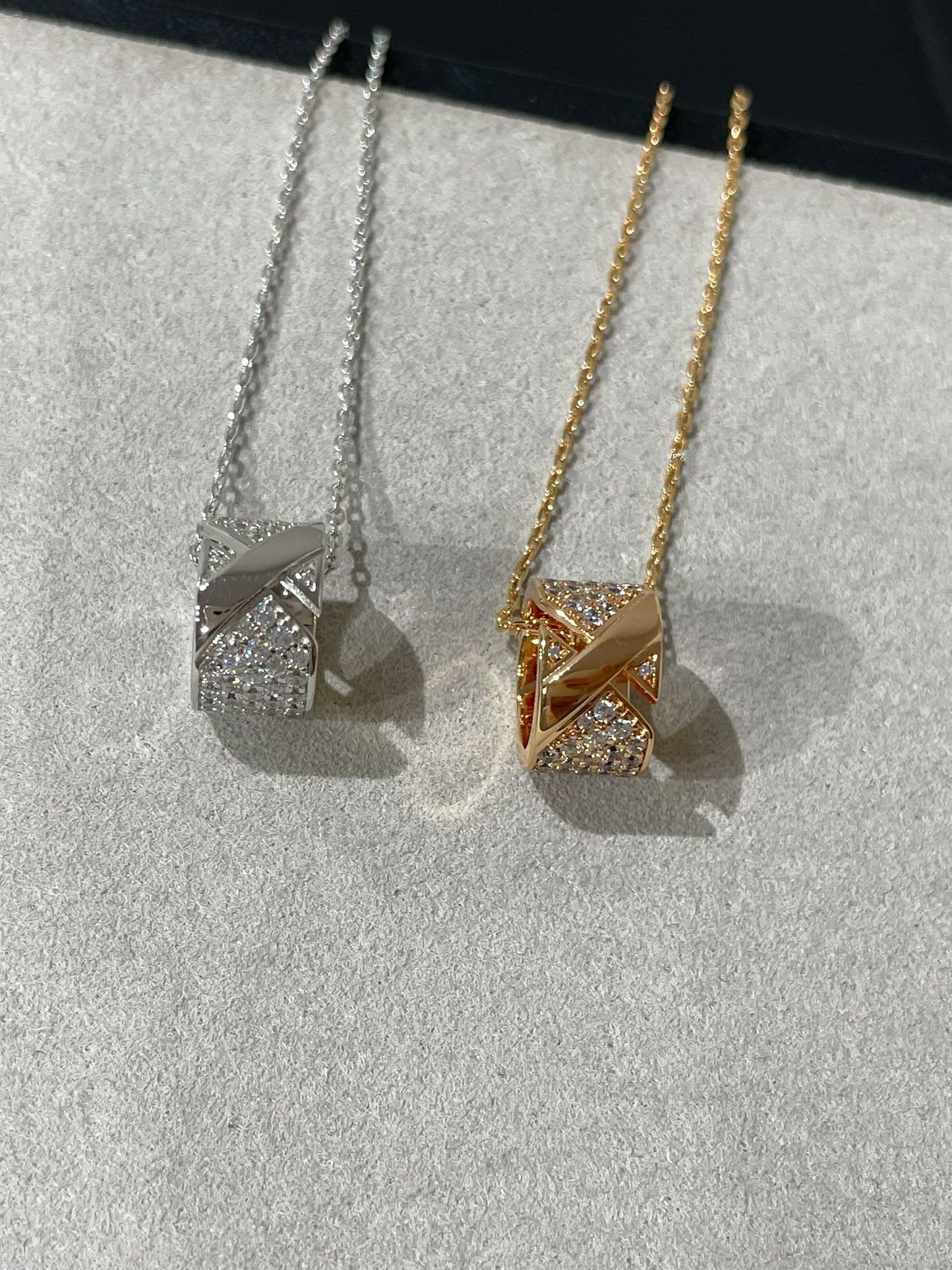 ??Loco?¡¥LIENS EVIDENCE DIAMOND PAVED NECKLACE