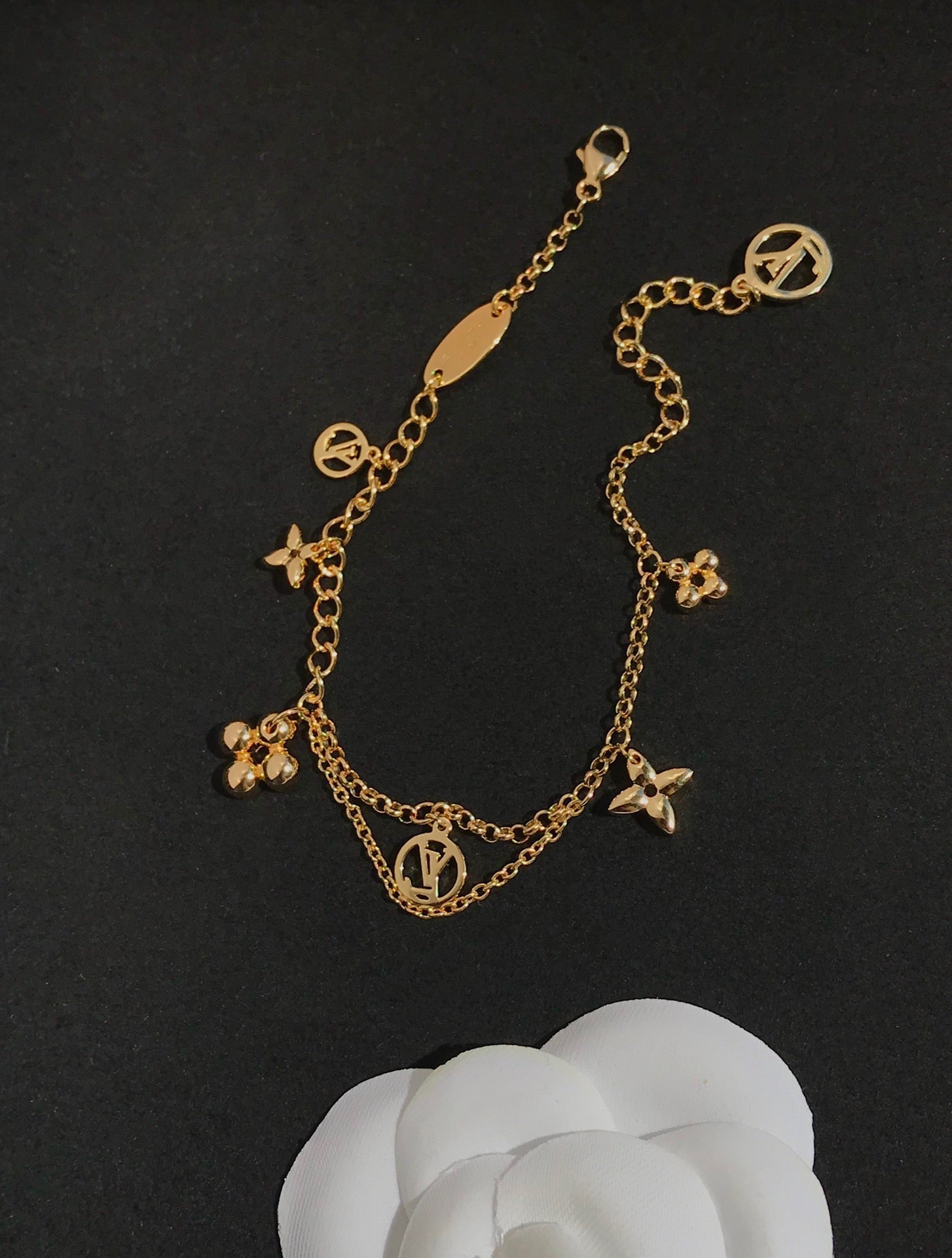 ??Loco?¡¥BLOOMING PINK GOLD MOP BRACELET