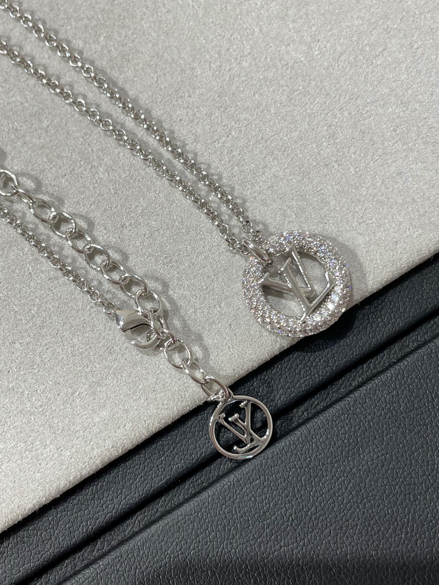 ??Loco?¡¥BY NIGHT DIAMOND PAVED NECKLACE