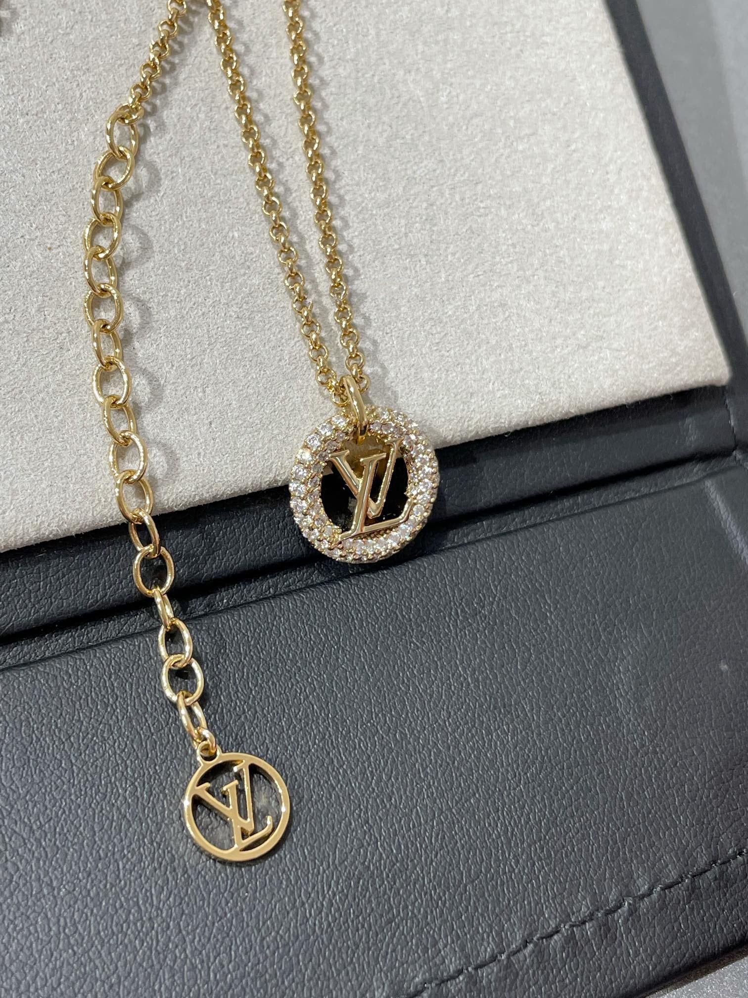 ??Loco?¡¥BY NIGHT DIAMOND PAVED NECKLACE