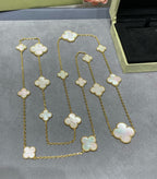 ??Loco?¡¥CLOVER 16 MOTIF WHITE MOP GOLD NECKLACE