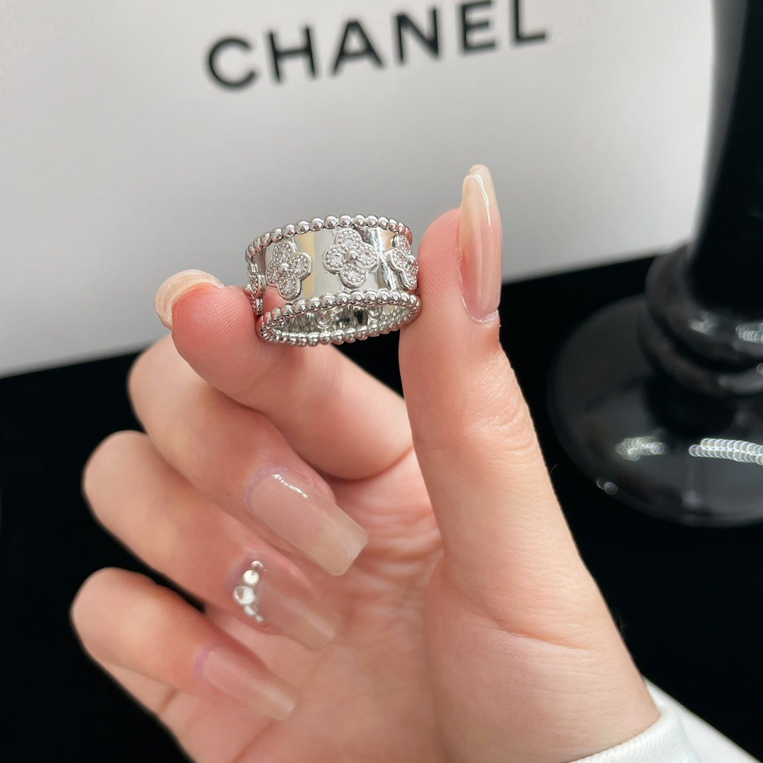 ??Loco?¡¥PERLEE DIAMOND LARGE RING