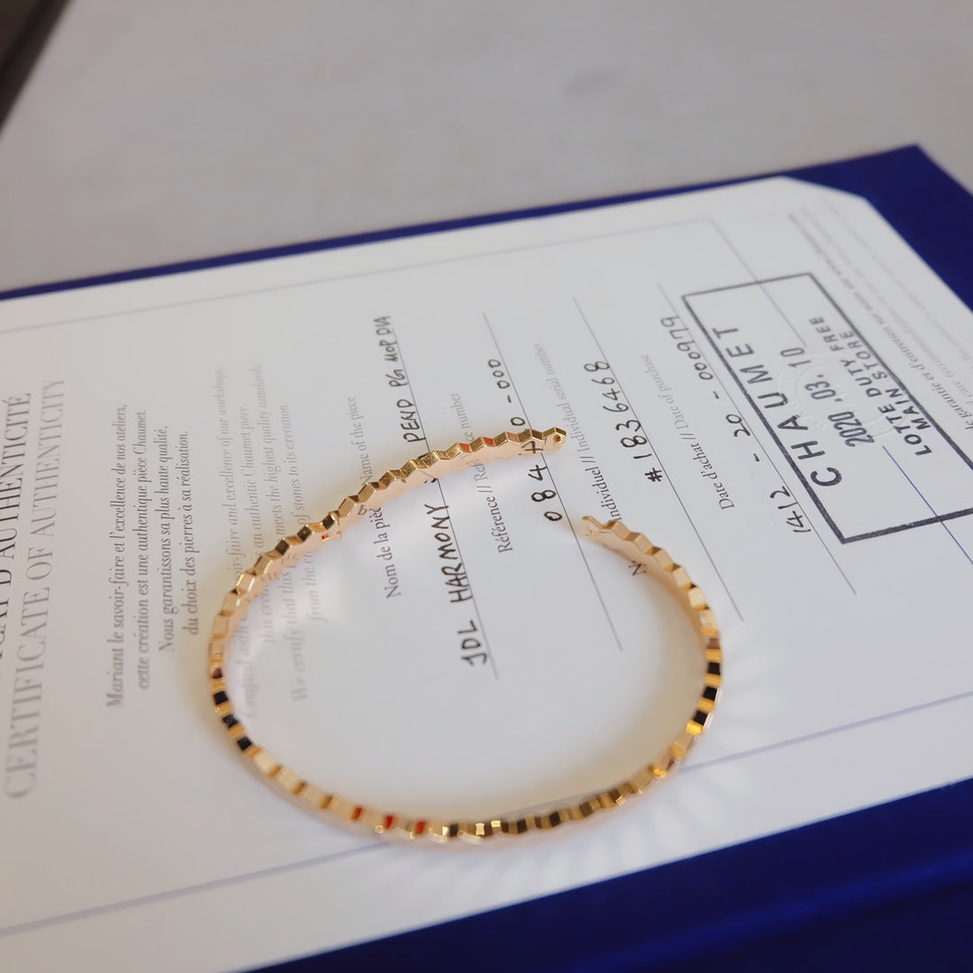 ??Loco?¡¥BEE LOVE BRACELET