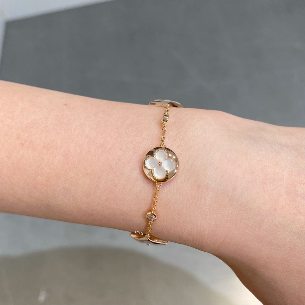 ??Loco?¡¥STAR AND SUN 4 MOTIF WHITE MOP PINK GOLD BRACELET