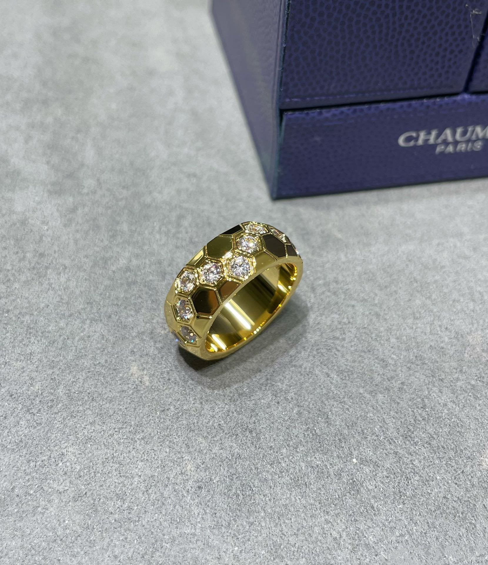 ??Loco?¡¥BEE LOVE DIAMOND LARGE RING