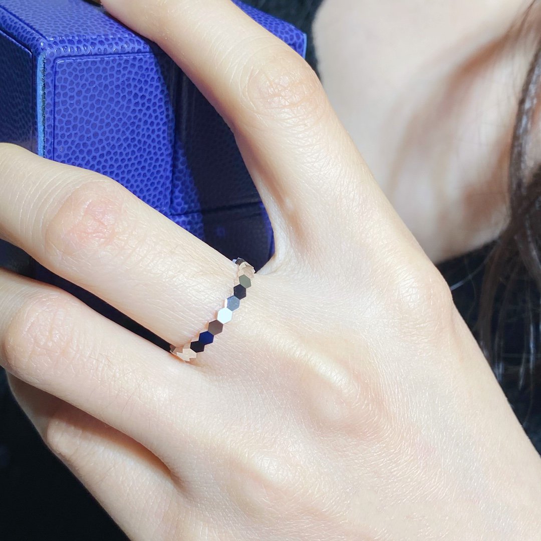 ??Loco?¡¥BEE LOVE SMALL RING