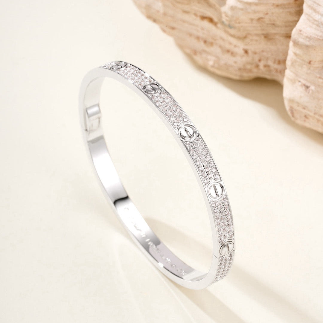 ??Loco?¡¥LOVE BRACELET 4.8MM DIAMOND-PAVED