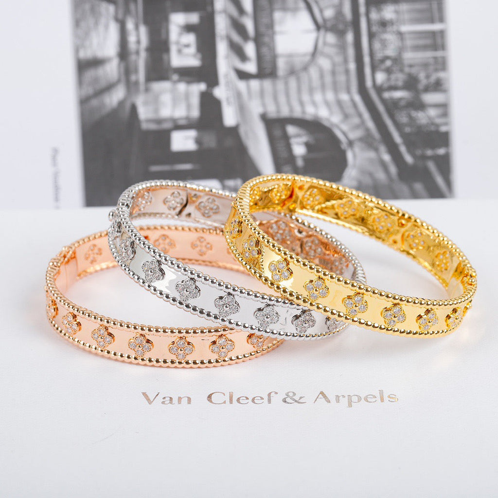 ??Loco?¡¥CLOVER BRACELET 8MM DIAMONDS