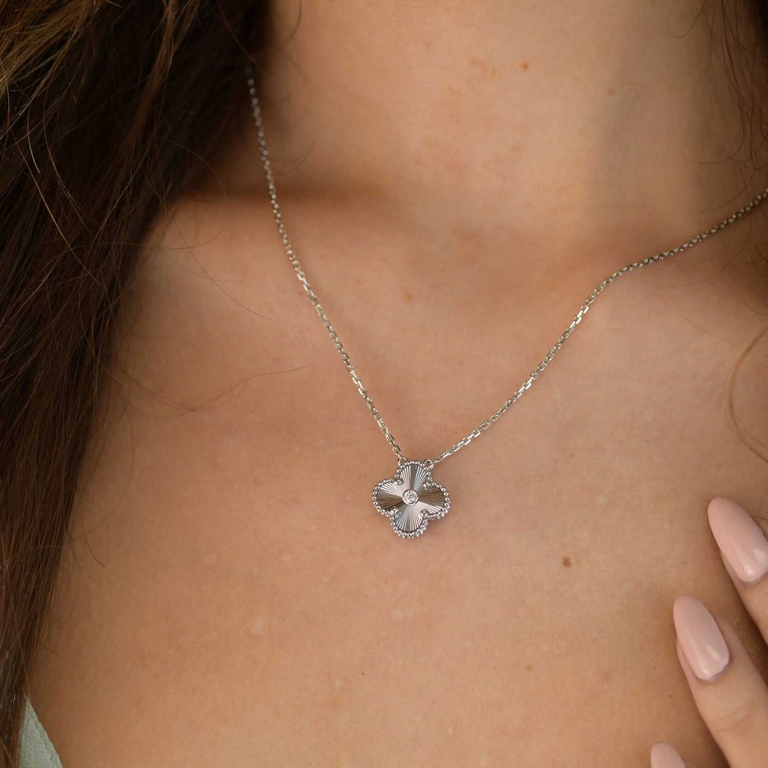 ??Loco?¡¥CLOVER  15MM DIAMOND LASER NECKLACE SILVER
