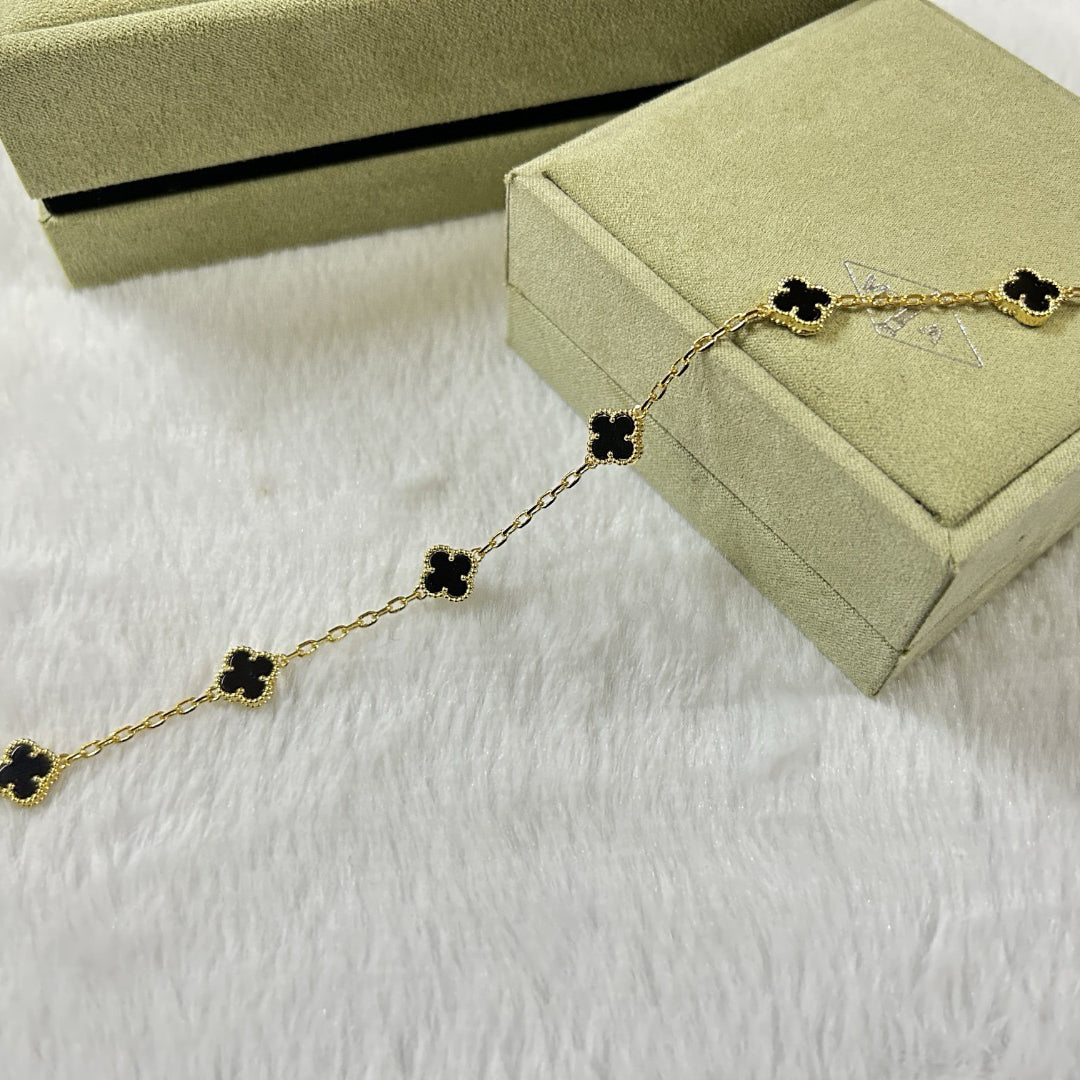 [??Loco?¡¥]CLOVER 6 MOTIF  ONYXS BRACELET