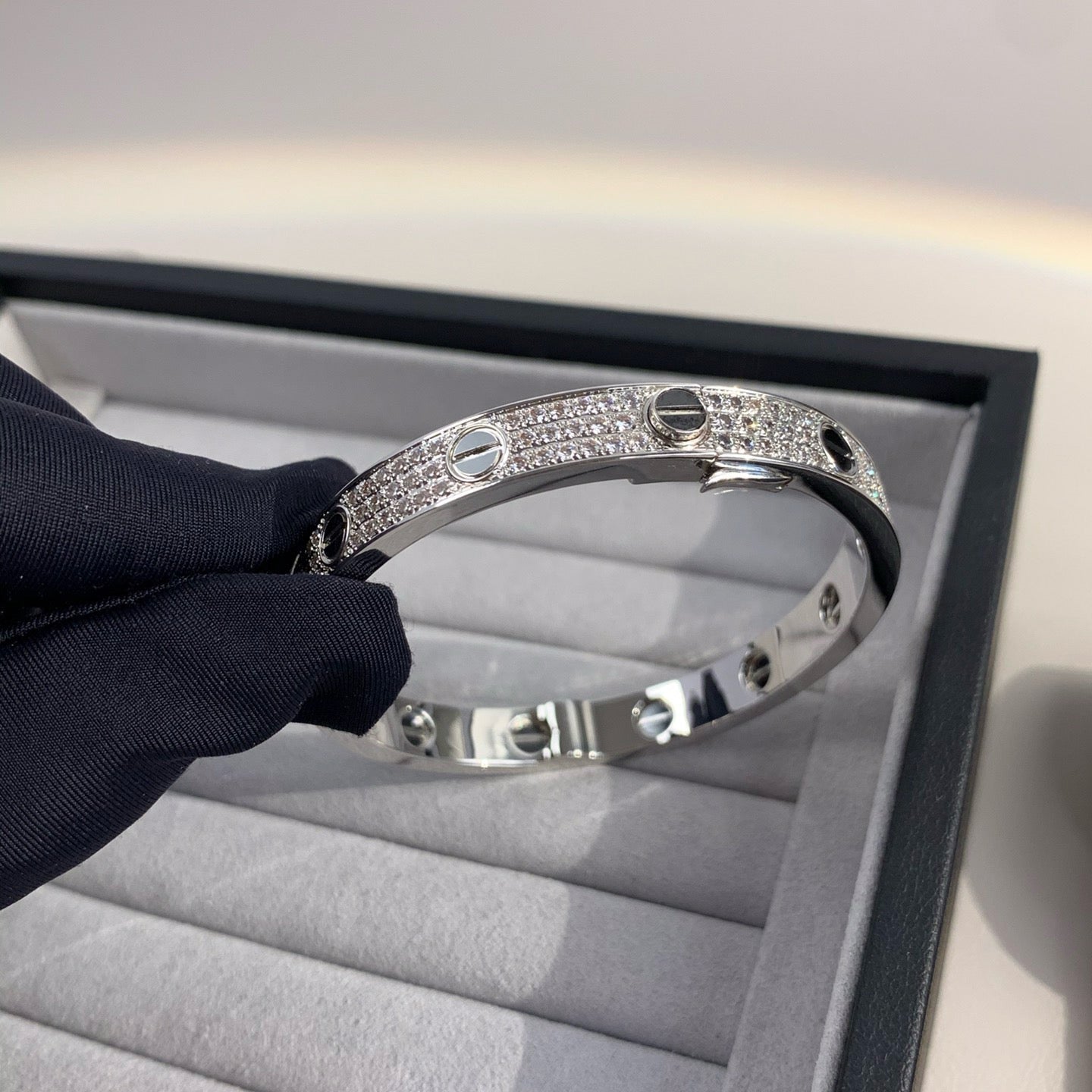??Loco?¡¥LOVE BRACELET 6.1MM DIAMOND-PAVED CERAMIC