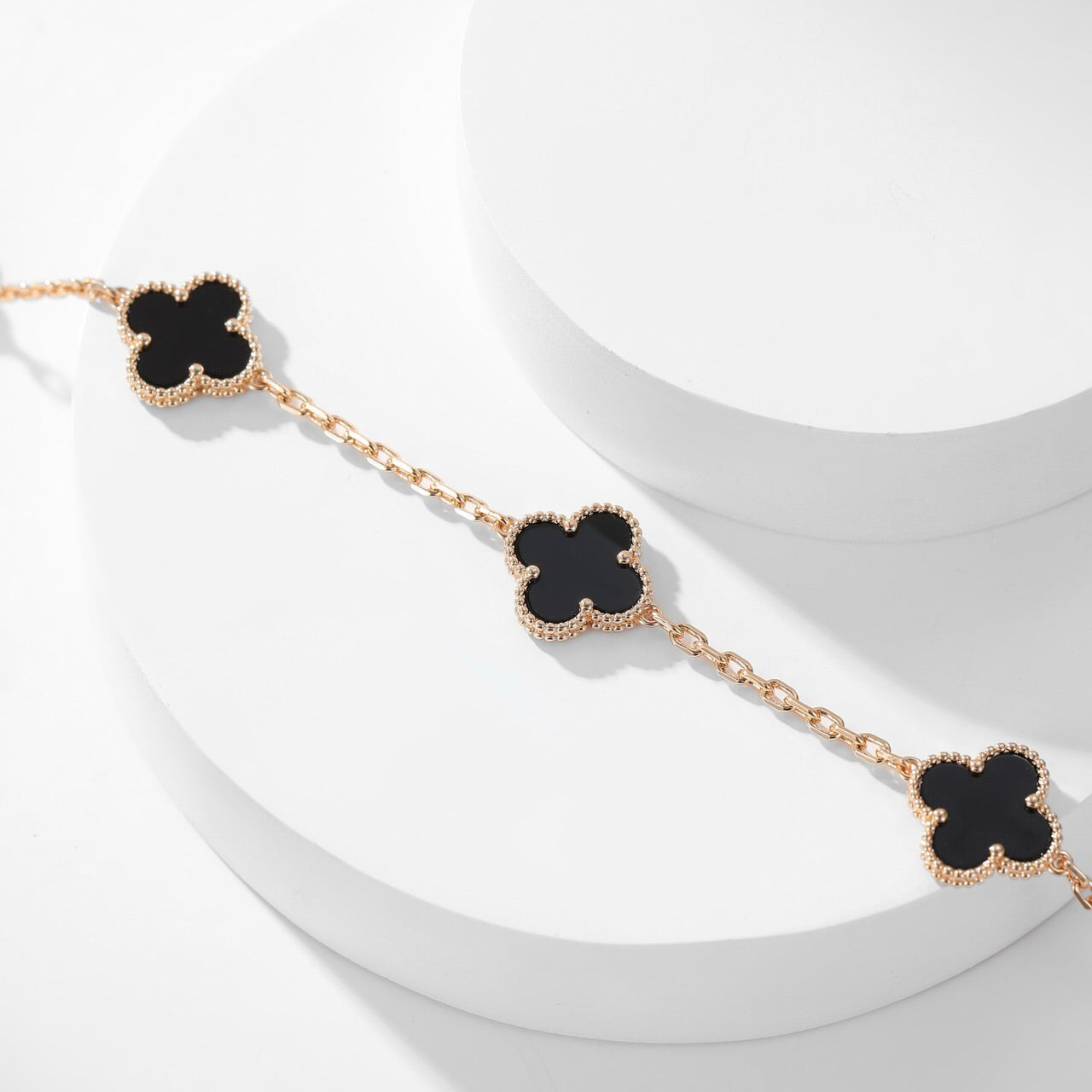 ??Loco?¡¥CLOVER 10 MOTIFS ONYX NECKLACE