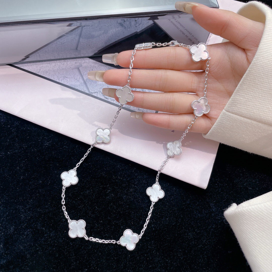 ??Loco?¡¥CLOVER 10 MOTIFS WHITE MOTHER OF PEARL NECKLACE