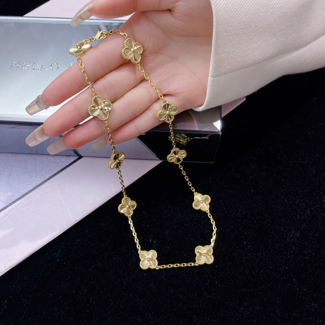 ??Loco?¡¥CLOVER 10 MOTIFS LASER NECKLACE