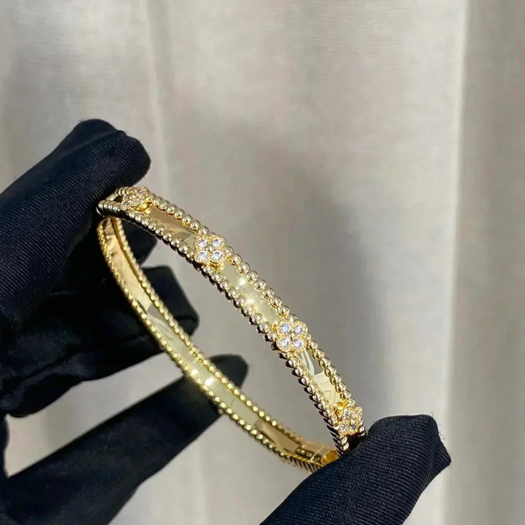 ??Loco?¡¥CLOVER BRACELET 4MM DIAMONDS