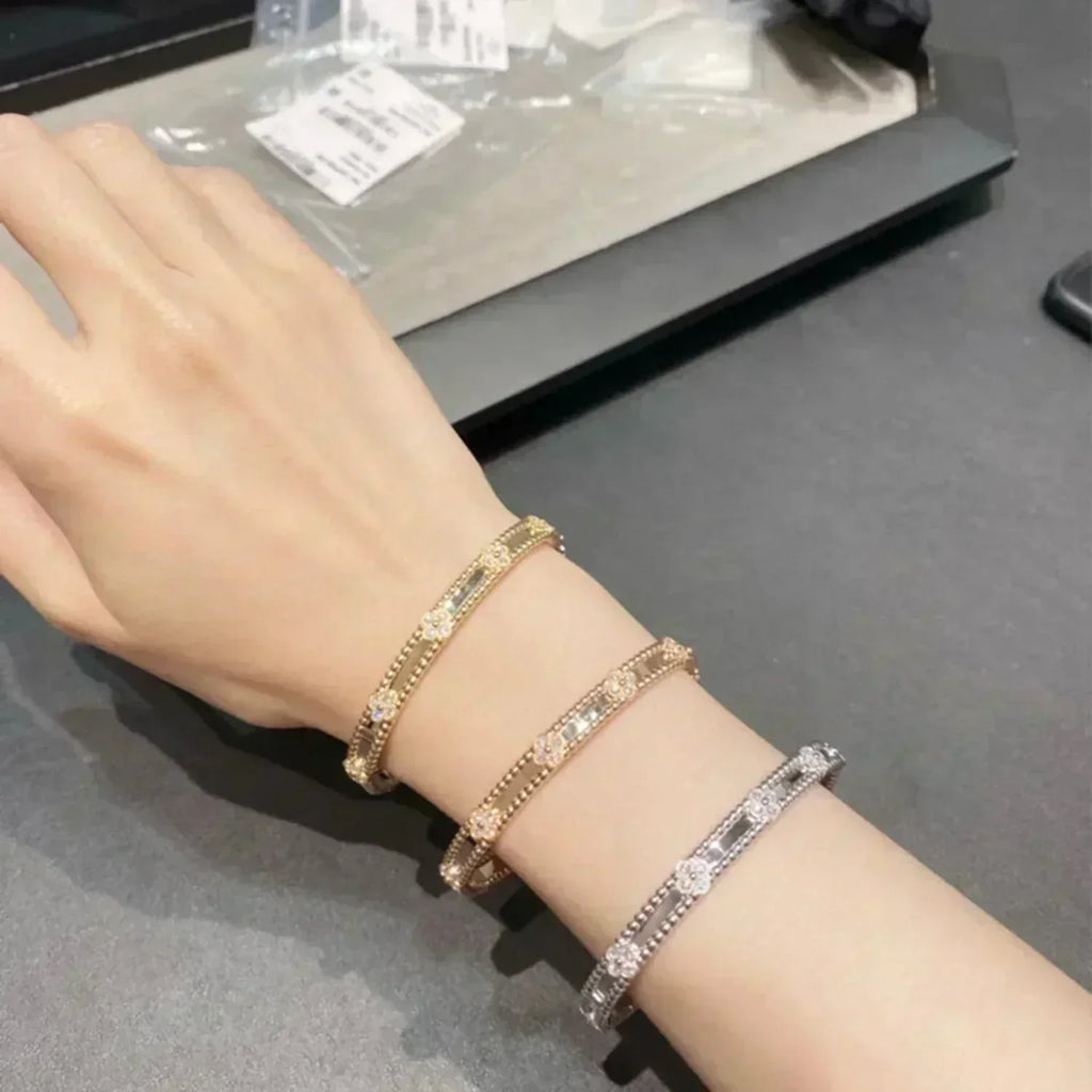 ??Loco?¡¥CLOVER BRACELET 4MM DIAMONDS
