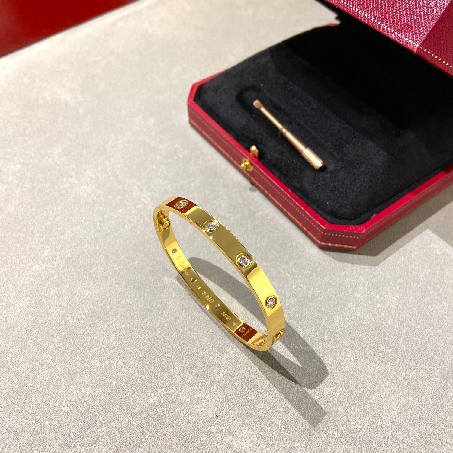 ??Loco?¡¥LOVE BRACELET 6.1MM 10 DIAMONDS