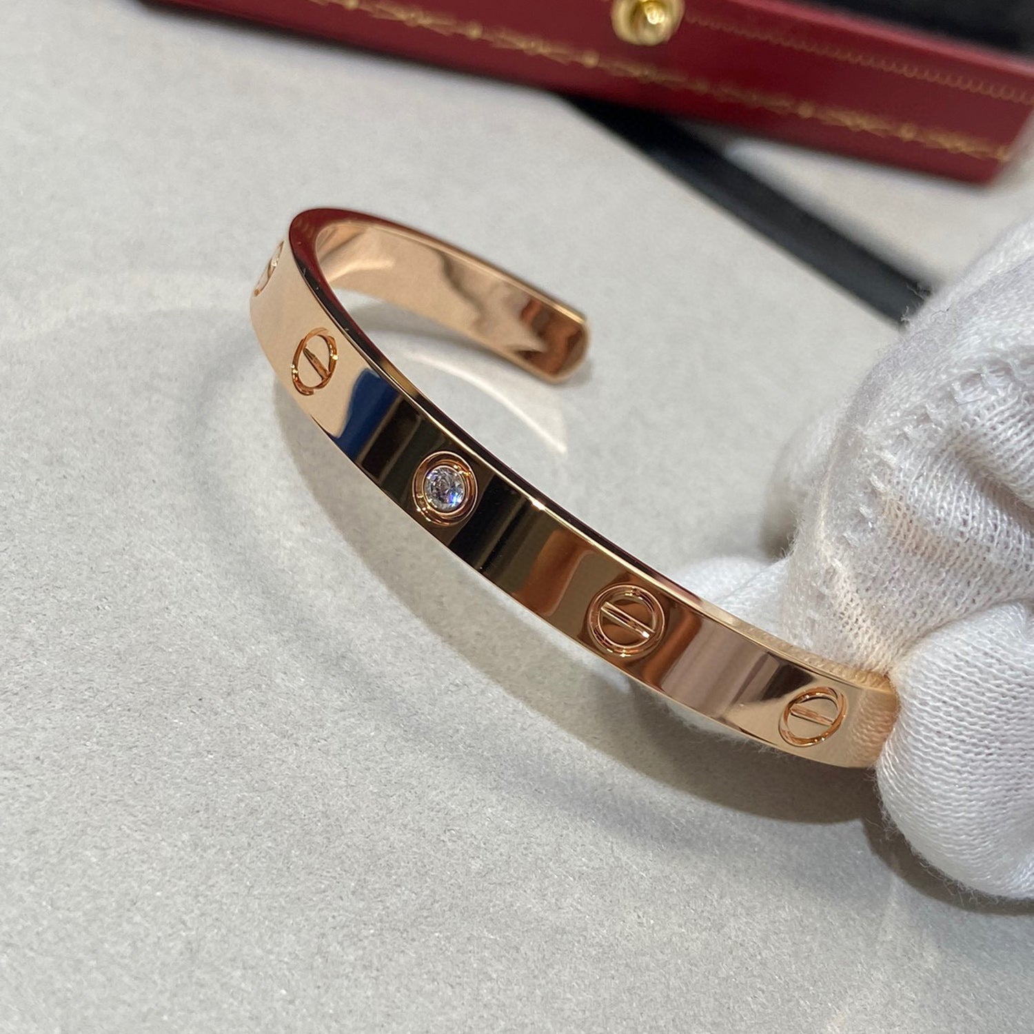 ??Loco?¡¥LOVE BRACELET 6.1MM 1 DIAMOND OPEN CUFF