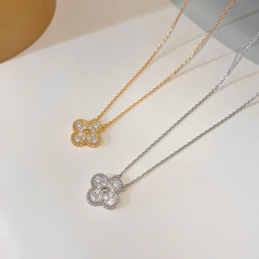??Loco?¡¥CLOVER 15MM DIAMOND SINGLE FLOWER NECKLACE