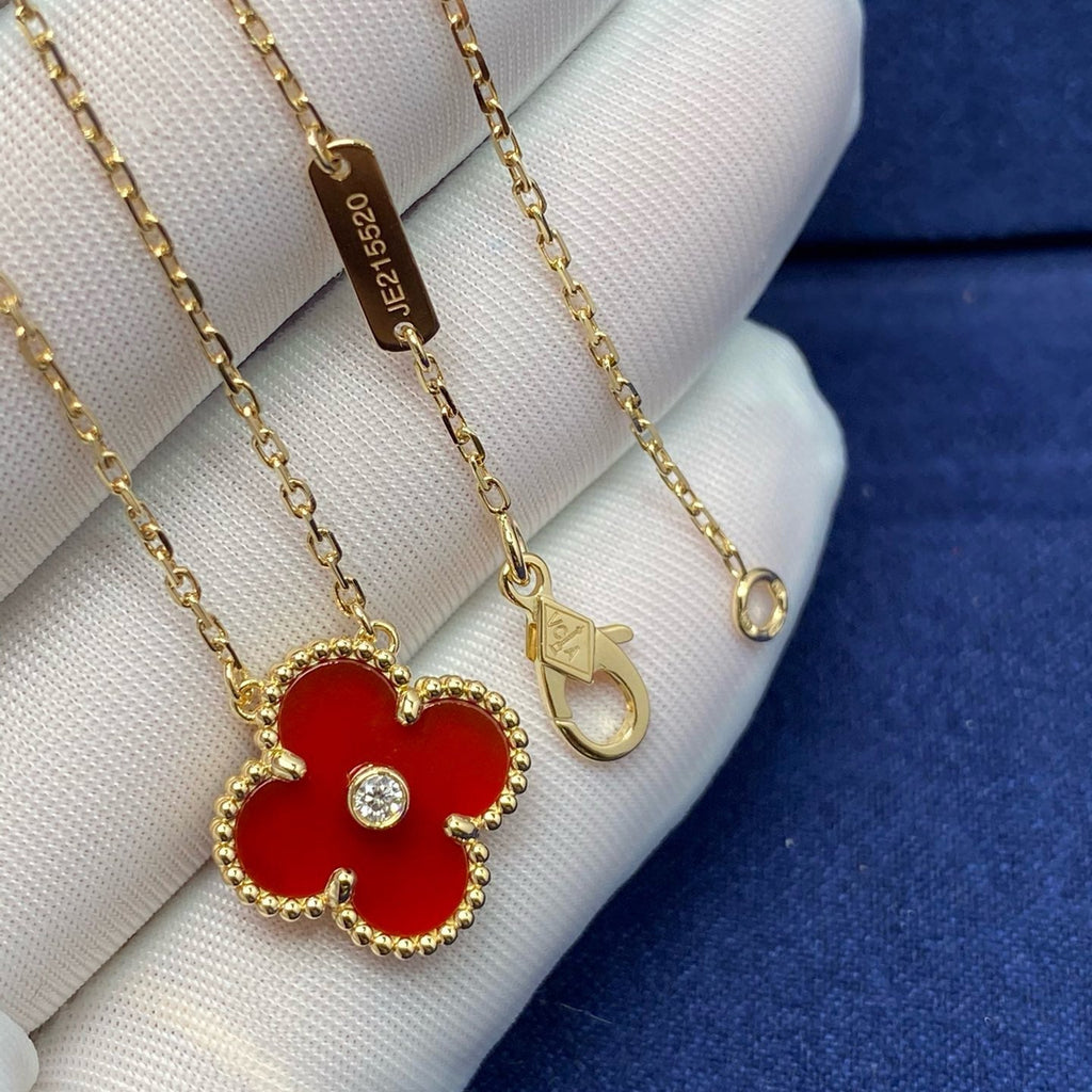 ??Loco?¡¥CLOVER 15MM DIAMOND CARNELIAN NECKLACE