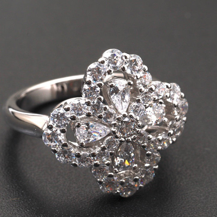 ??Loco?¡¥LOOP RING FULL MOTIF DIAMOND 16MM SILVE
