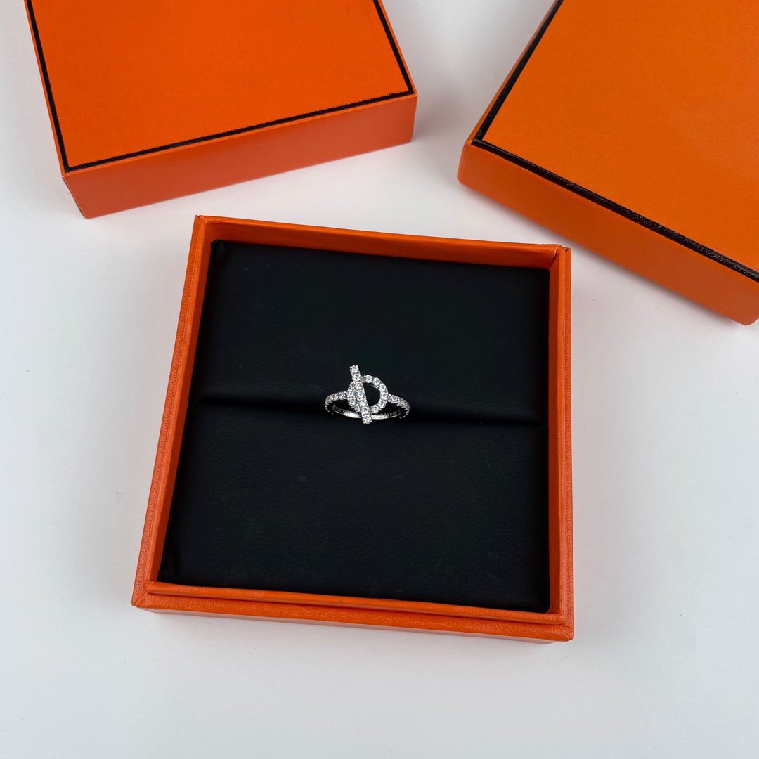 ??Loco?¡¥ECHAPPEE RING SILVER DIAMOND