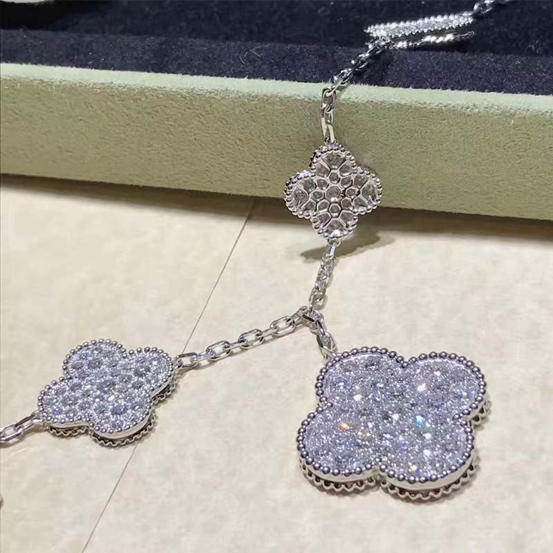 ??Loco?¡¥CLOVER 6 MOTIFS SILVER DIAMOND BRACELET