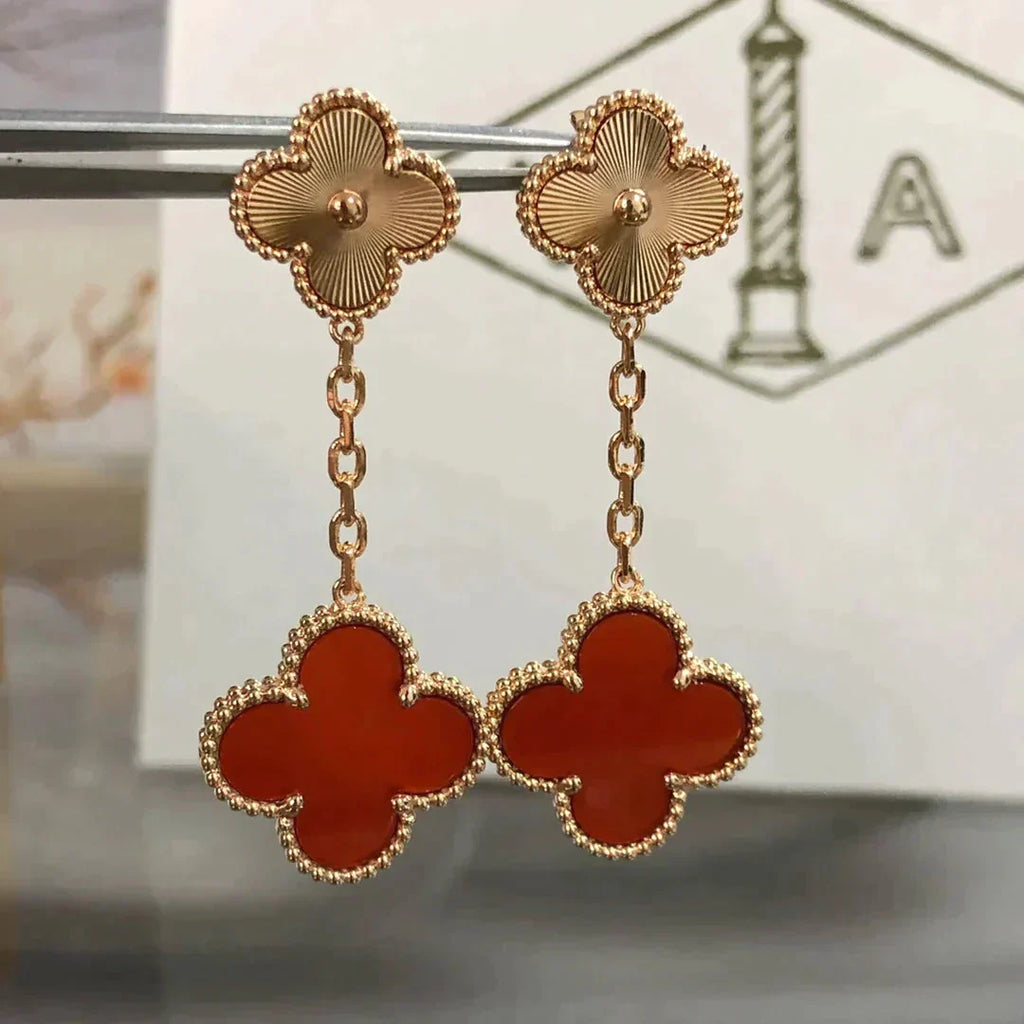 ??Loco?¡¥CLOVER 2 MOTIF  LASER CARNELIAN EARRINGS