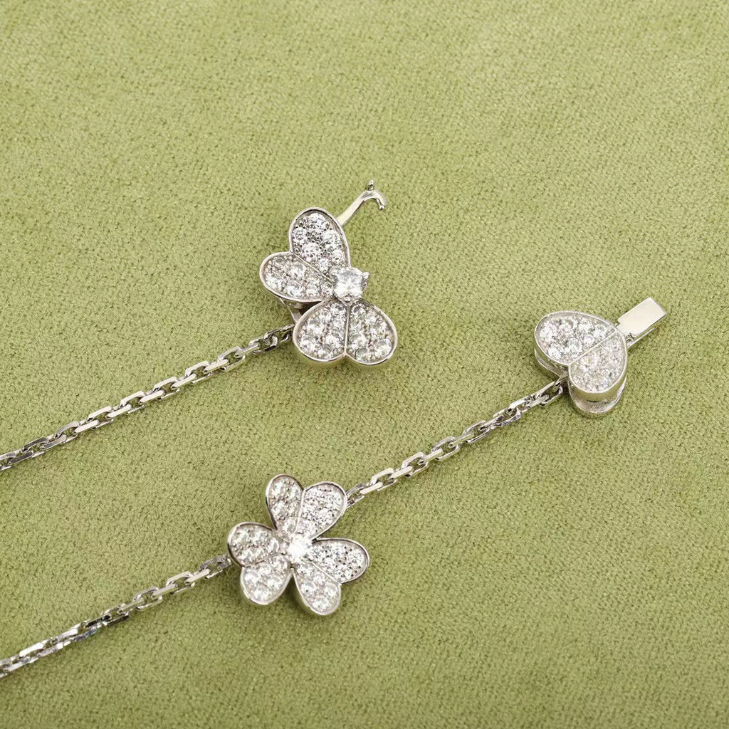 ??Loco?¡¥FRIVOLE SILVER 9 FLOWERS NECKLACE