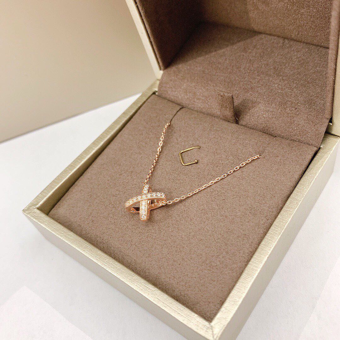 ??Loco?¡¥JEUX DE DIAMOND NECKLACE