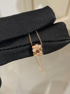 ??Loco?¡¥BEE LOVE DIAMOND NECKLACE
