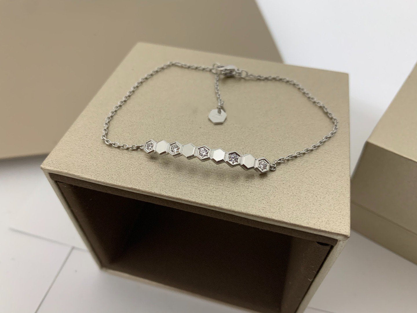??Loco?¡¥BEE LOVE BRACELET DIAMOND