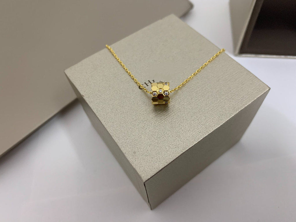 ??Loco?¡¥BEE LOVE DIAMOND NECKLACE