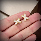 ??Loco?¡¥JEUX DE WHITE MOP GOLD DIAMOND EARRINGS
