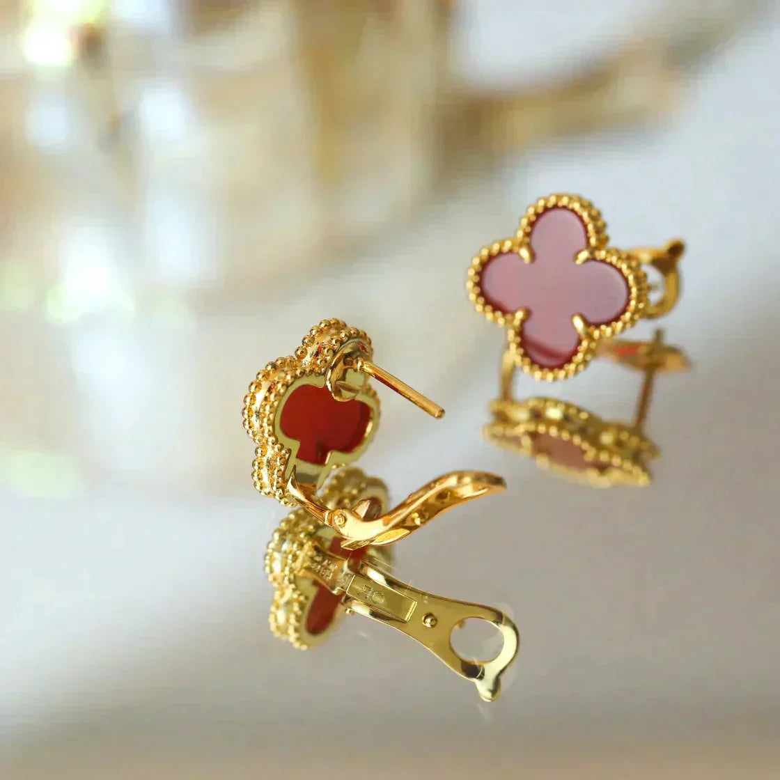 ??Loco?¡¥CLOVER MEDIUM 1 MOTIFS CARNELIAN  EARRINGS